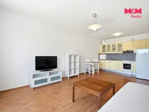 Prodej bytu 2+kk, Praha, Na břehu, 56 m2