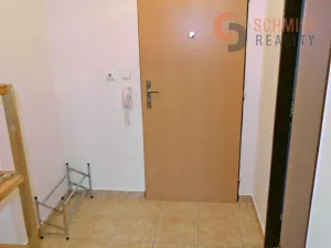 Pronájem bytu 1+1, Břeclav, Kpt. Jaroše, 37 m2