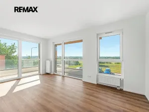 Prodej bytu 2+kk, Praha - Černý Most, Arnošta Valenty, 49 m2