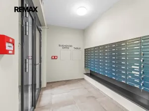Prodej bytu 2+kk, Praha - Černý Most, Arnošta Valenty, 49 m2