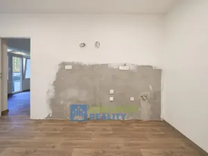Pronájem bytu 2+1, Stará Paka, Tovární, 60 m2