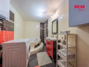 Prodej rodinného domu, Bečov nad Teplou, nám. 5. května, 351 m2