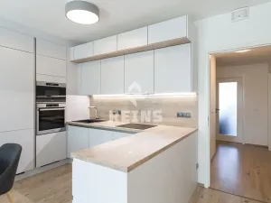 Prodej bytu 4+kk, Praha - Horní Měcholupy, Hornoměcholupská, 146 m2