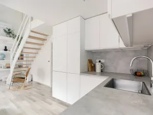 Prodej bytu 3+kk, Pardubice - Zelené Předměstí, náměstí Čs. legií, 101 m2