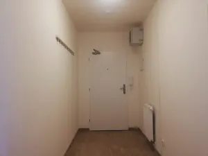 Pronájem bytu 2+kk, Praha - Holešovice, Malá Plynární, 36 m2