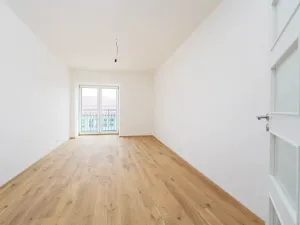 Prodej bytu 2+kk, Bystřice nad Pernštejnem, Masarykovo náměstí, 64 m2