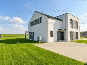 Prodej rodinného domu, Slaný, 156 m2