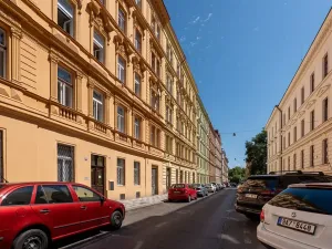 Prodej bytu 3+1, Praha - Malá Strana, Petřínská, 76 m2