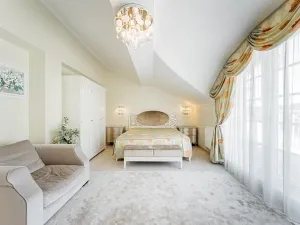 Prodej bytu 3+kk, Karlovy Vary, Zámecký vrch, 108 m2