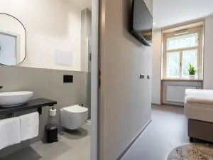 Prodej bytu 1+kk, Praha - Karlín, Prvního pluku, 23 m2