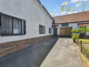 Prodej rodinného domu, Líšťany, V Poustkách, 61 m2