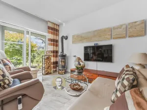 Prodej bytu 2+kk, Praha - Újezd nad Lesy, Račiněveská, 95 m2