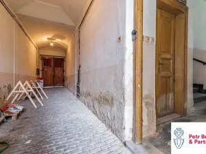 Prodej obchodního prostoru, Rakovník, Husovo náměstí, 622 m2
