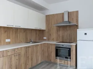 Pronájem bytu 1+kk, Praha - Vršovice, Petrohradská, 37 m2