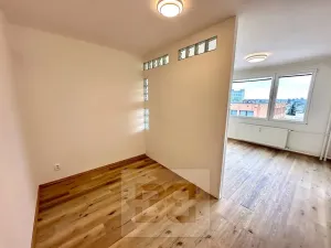 Pronájem bytu 1+1, Praha - Hostivař, plukovníka Mráze, 39 m2