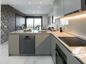 Prodej bytu 4+kk, Torrevieja, Španělsko, 176 m2