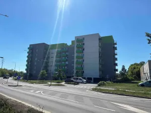 Pronájem bytu 1+kk, Praha - Horní Měcholupy, Hornoměcholupská, 40 m2