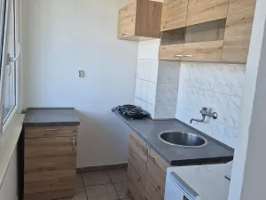 Pronájem bytu 1+kk, Pardubice, Gagarinova, 34 m2