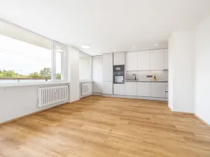 Prodej bytu 4+kk, Praha - Troja, Hnězdenská, 88 m2