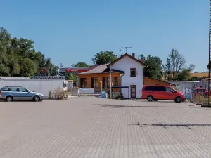 Prodej komerčního pozemku, Sadová, 35078 m2