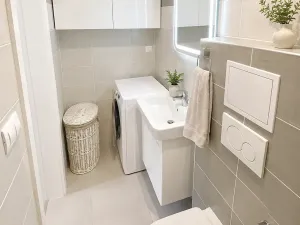 Pronájem bytu 2+kk, Praha, Karlovarská, 41 m2