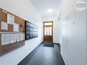 Pronájem bytu 2+kk, Praha - Břevnov, Zúžená, 30 m2