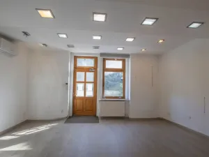 Pronájem obchodního prostoru, Říčany, 17. listopadu, 61 m2