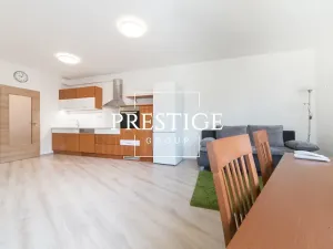 Pronájem bytu 2+kk, Praha - Košíře, Vrchlického, 52 m2