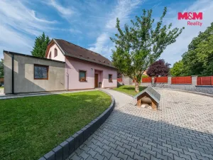 Prodej rodinného domu, Černovice, 140 m2