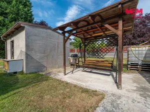 Prodej rodinného domu, Černovice, 140 m2