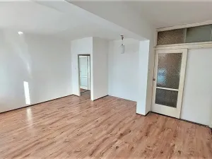 Prodej bytu 2+1, Praha, Ke kladivům, 62 m2