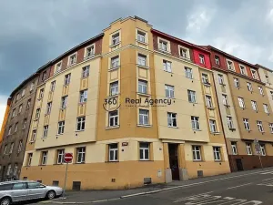 Pronájem bytu 1+1, Praha - Nusle, Na Jezerce, 49 m2