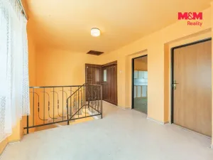 Prodej rodinného domu, Černuc, 185 m2