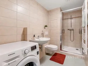 Prodej bytu 1+kk, Praha - Hlubočepy, Fabiánové, 31 m2