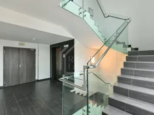 Prodej atypického bytu, Praha - Suchdol, Suchdolské náměstí, 23 m2