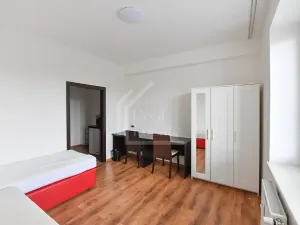 Prodej atypického bytu, Praha - Suchdol, Suchdolské náměstí, 23 m2