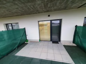 Pronájem bytu 1+kk, Beroun, U Židovského hřbitova, 46 m2