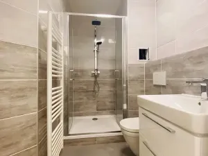 Pronájem bytu 2+kk, Praha - Vršovice, Na spojce, 55 m2