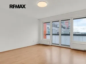 Prodej bytu 2+kk, Praha - Strašnice, Názovská, 60 m2