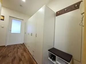 Pronájem bytu 2+kk, Praha - Černý Most, Vašátkova, 43 m2