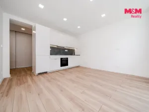 Prodej bytu 2+kk, Ostrava - Poruba, Havlíčkovo náměstí, 42 m2