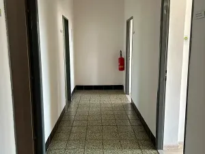 Pronájem kanceláře, Znojmo, Dobšická, 150 m2