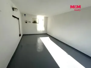 Pronájem garáže, Louny, 24 m2