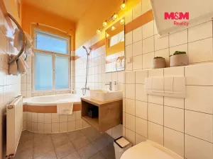 Prodej bytu 3+1, Karlovy Vary, Škroupova, 96 m2