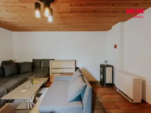 Prodej chalupy, Kadov - Lnářský Málkov, 250 m2