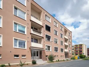 Prodej bytu 3+1, Hrušovany u Brna, Sídliště, 73 m2
