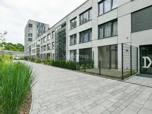Pronájem bytu 3+kk, Praha - Smíchov, Grafická, 78 m2