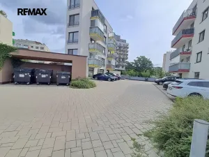 Pronájem obchodního prostoru, Praha - Modřany, Soukalova, 104 m2