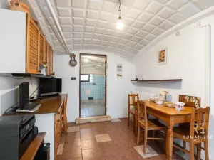 Prodej vícegeneračního domu, Chotiněves, 495 m2
