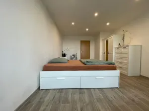 Pronájem bytu 4+1, Praha - Michle, Družstevní ochoz, 95 m2
